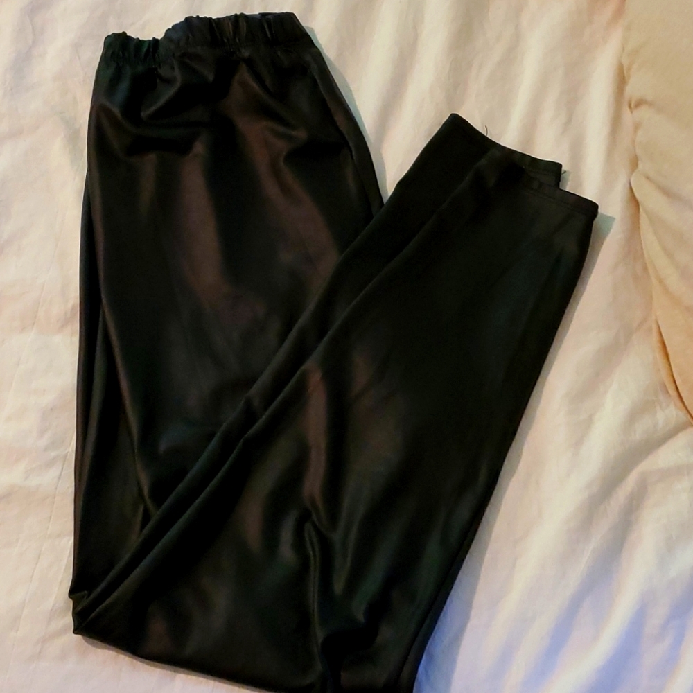 Faux leather leggings